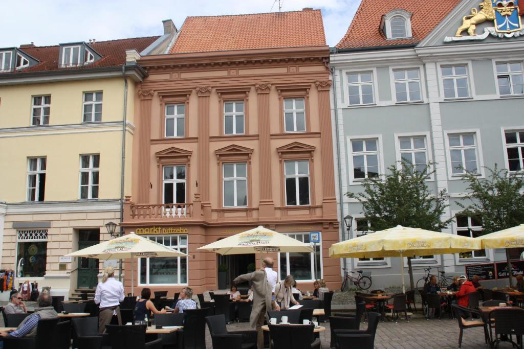 Aparthotel Markt Fuffzehn Stralsund Luaran gambar